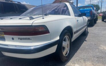 Buick-reatta-1988-white-4