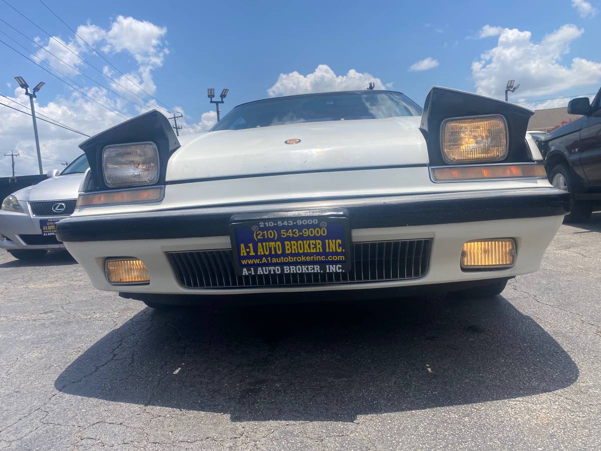 Buick-reatta-1988-white-9