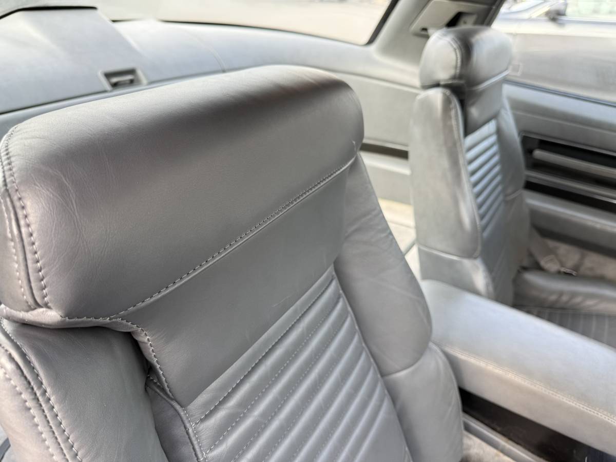 Buick-reatta-1989-silver-1