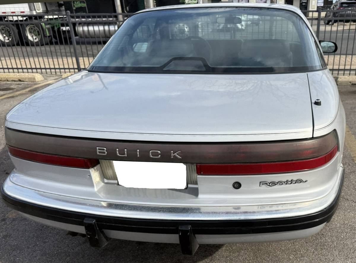 Buick-reatta-1989-silver-15