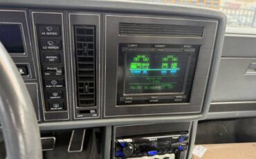 Buick-reatta-1989-silver-3