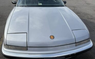 Buick-reatta-1989-silver