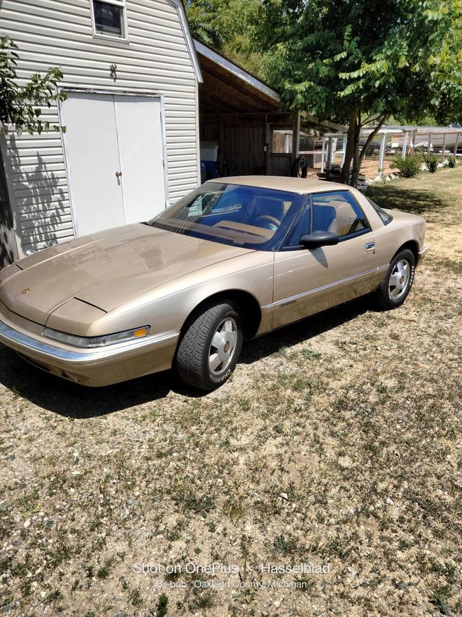 Buick-reatta-1990-brown-18