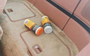 Buick-reatta-1990-brown-6