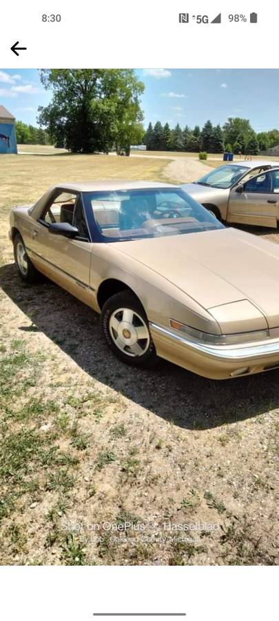 Buick-reatta-1990-brown-9