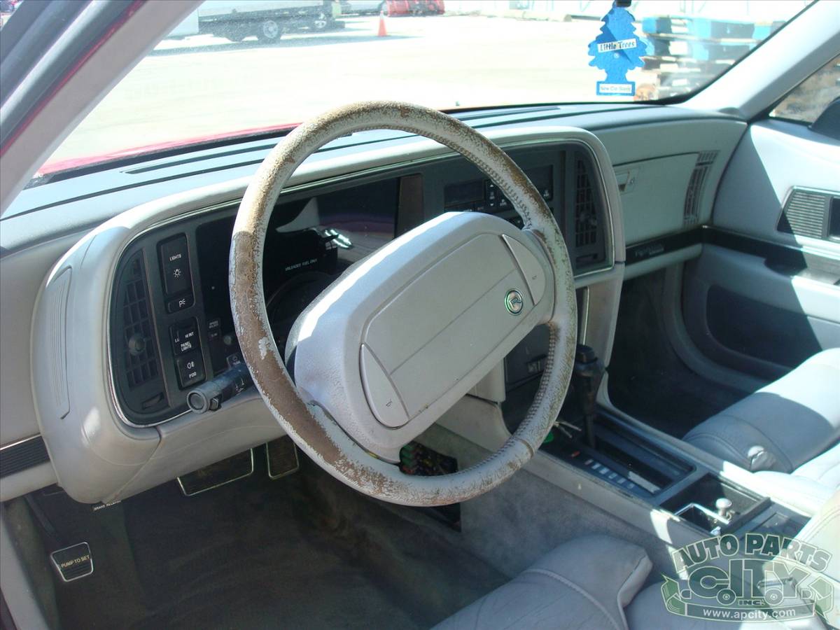 Buick-reatta-1990-red-18