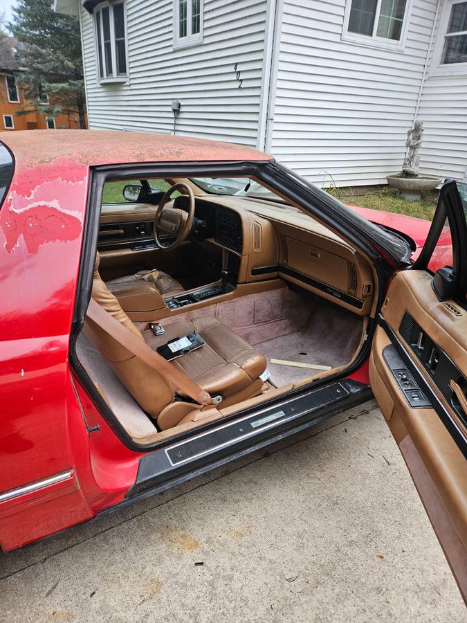 Buick-reatta-1991-red-1