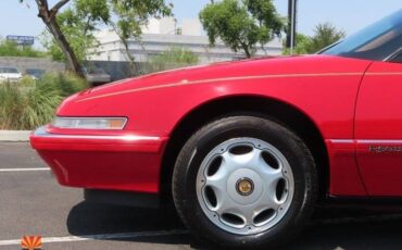 Buick-reatta-2dr-convertible-1991-red-21