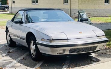 Buick-reatta-coupe-1990-silver-12