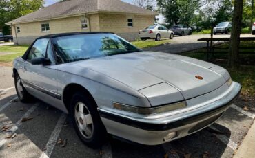 Buick-reatta-coupe-1990-silver-3
