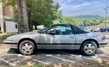 Buick-reatta-coupe-1990-silver