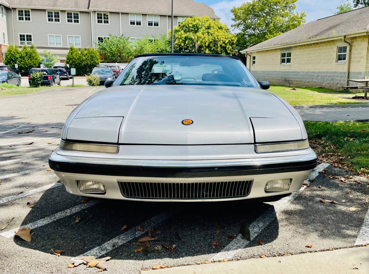 Buick-reatta-coupe-1990-silver-5