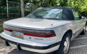 Buick-reatta-coupe-1990-silver-6
