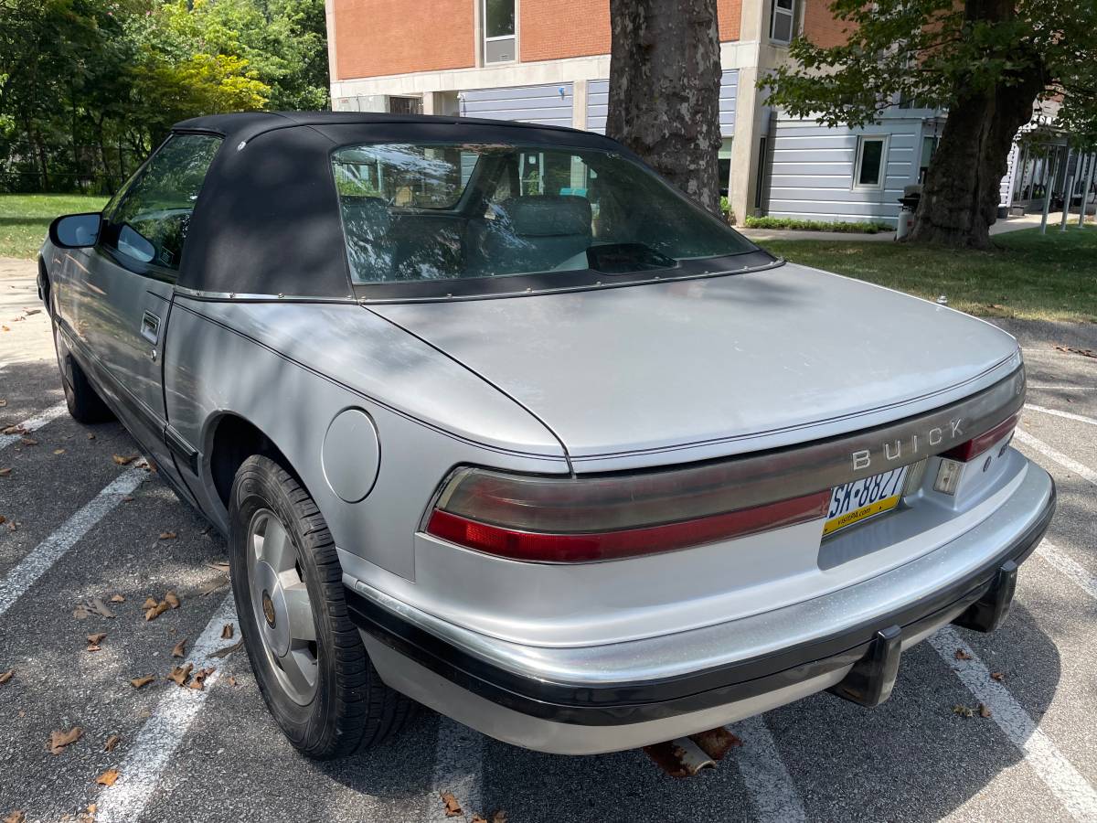 Buick-reatta-coupe-1990-silver-7