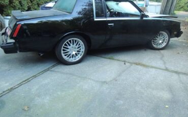 Buick-regal-1979-black-2