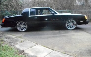 Buick-regal-1979-black-3