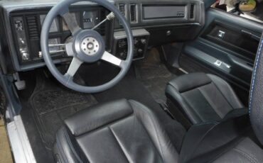 Buick-regal-1979-black-4