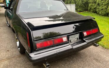Buick-regal-1979-black-6