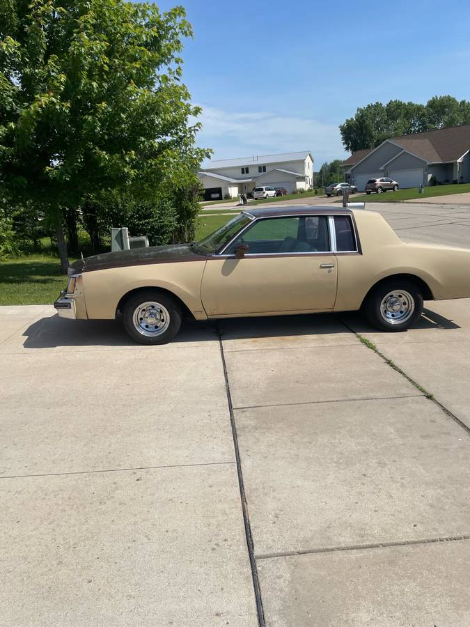 Buick-regal-1979-custom