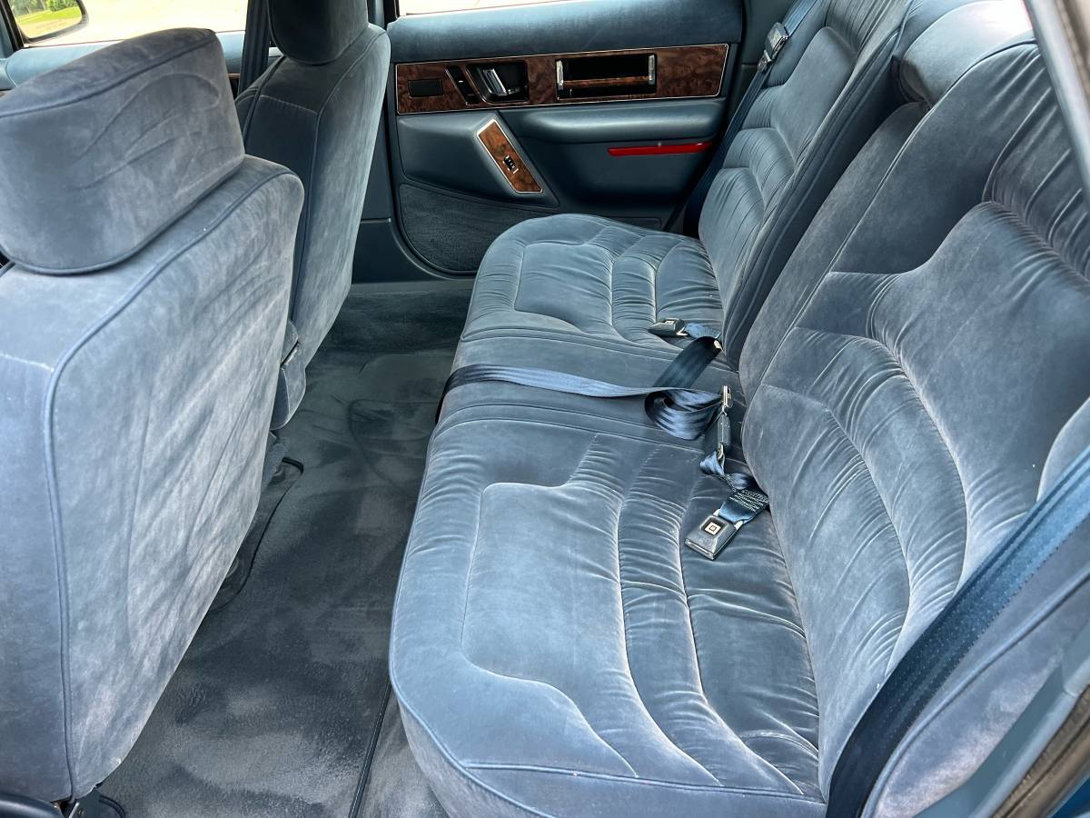 Buick-regal-1991-blue-18