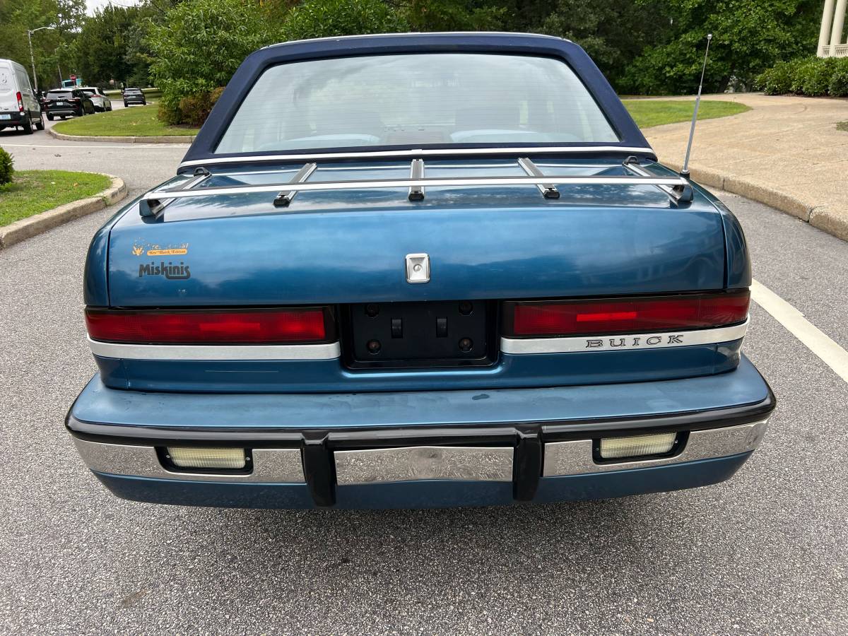 Buick-regal-1991-blue-2