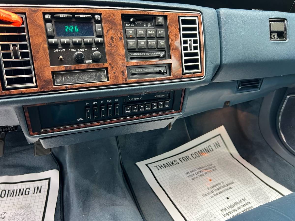 Buick-regal-1991-blue-4