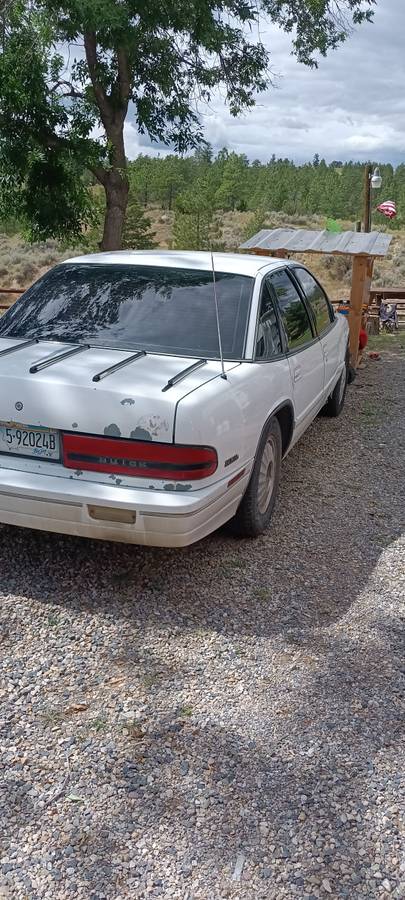 Buick-regal-1994-white-1