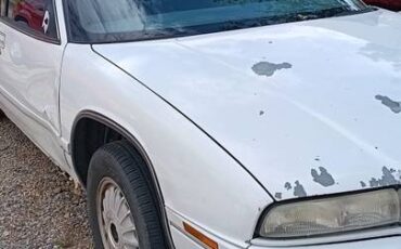 Buick-regal-1994-white
