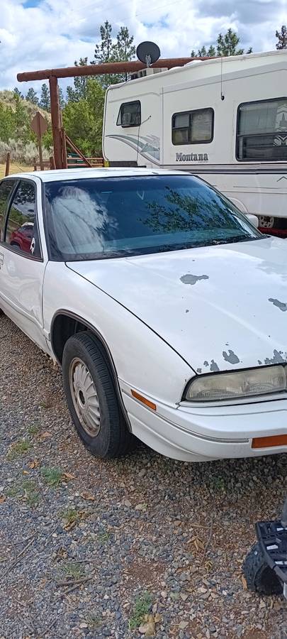 Buick-regal-1994-white