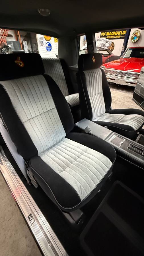 Buick-regal-grand-national-1987-16