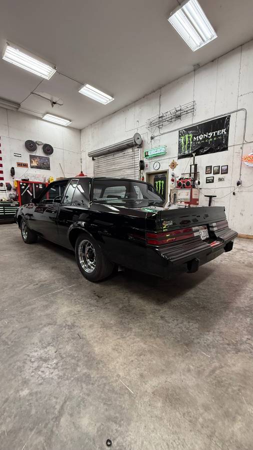 Buick-regal-grand-national-1987-2