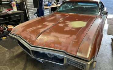 Buick-rivera-1968-12
