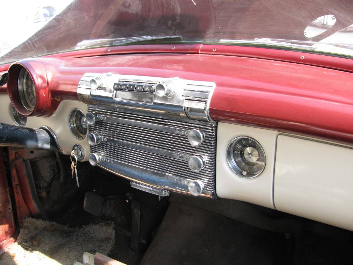 Buick-riviera-1951-10