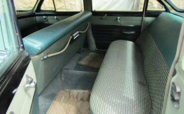 Buick-riviera-1953-green-13