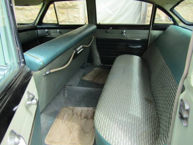 Buick-riviera-1953-green-13