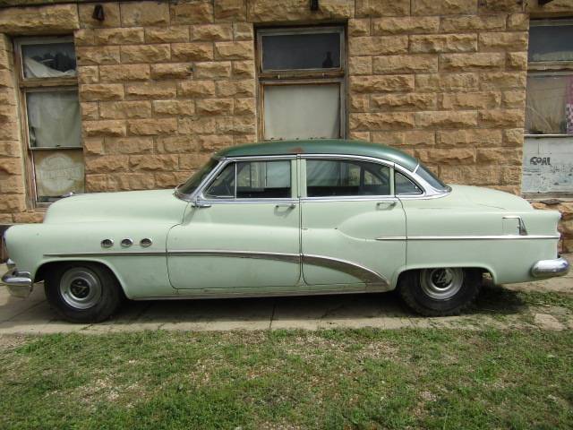 Buick-riviera-1953-green-6