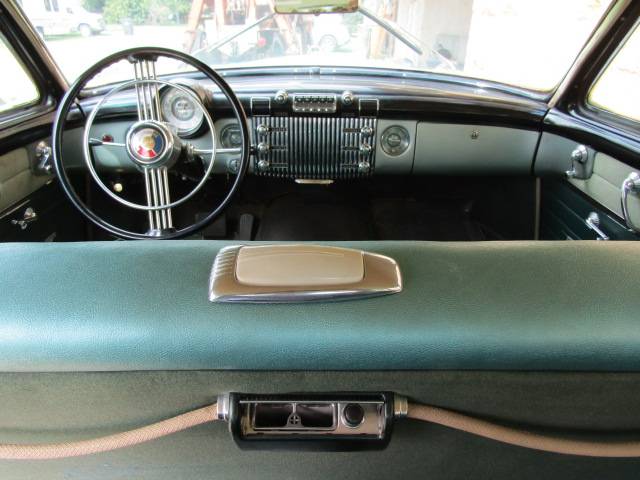 Buick-riviera-1953-green-9