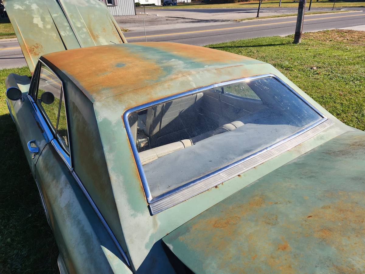 Buick-riviera-1963-green-4