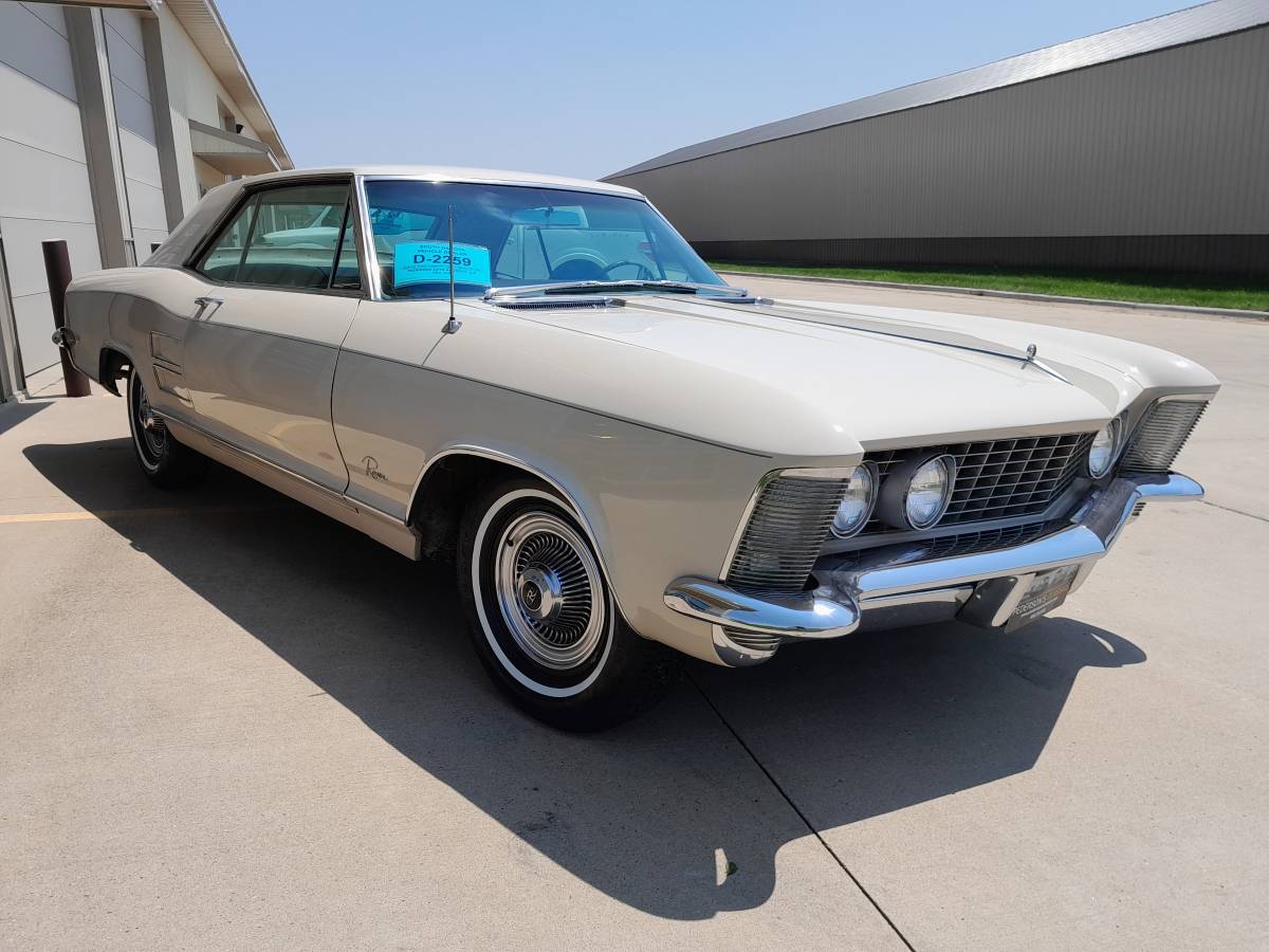 Buick-riviera-1964-12