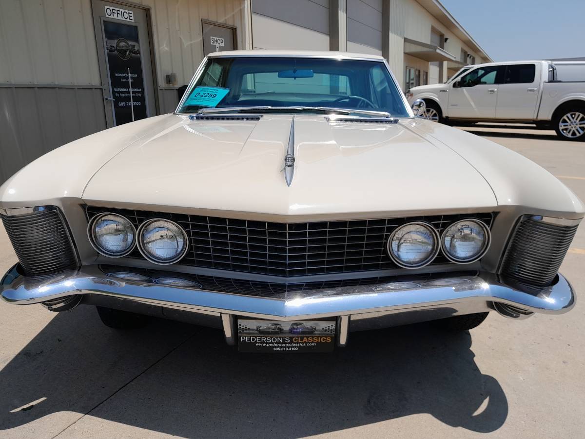 Buick-riviera-1964-15