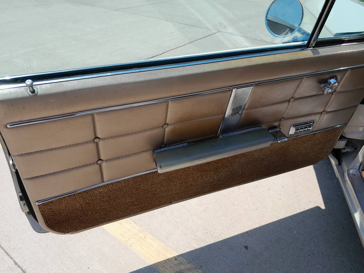 Buick-riviera-1964-17