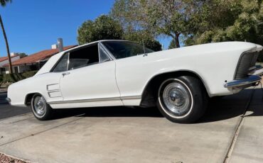 Buick-riviera-1964-white-2