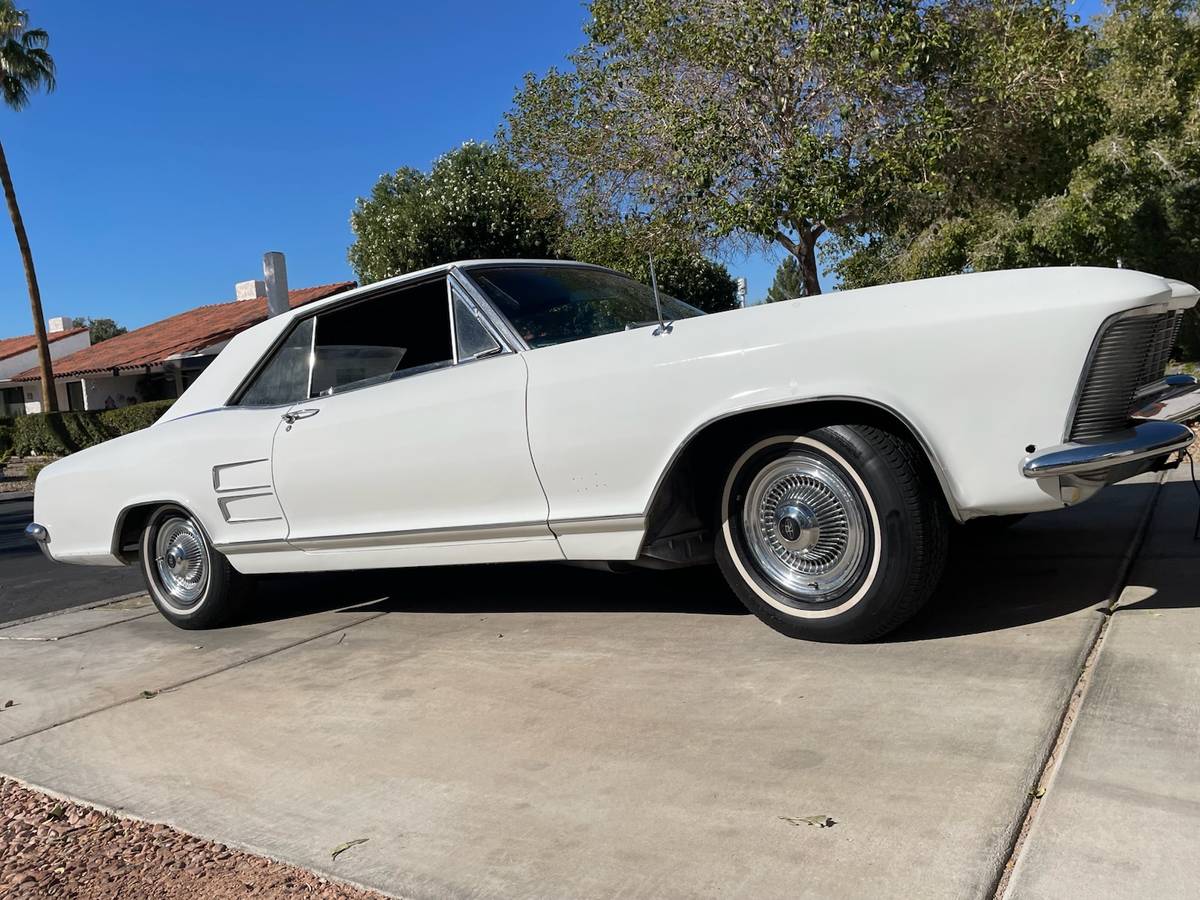 Buick-riviera-1964-white-2