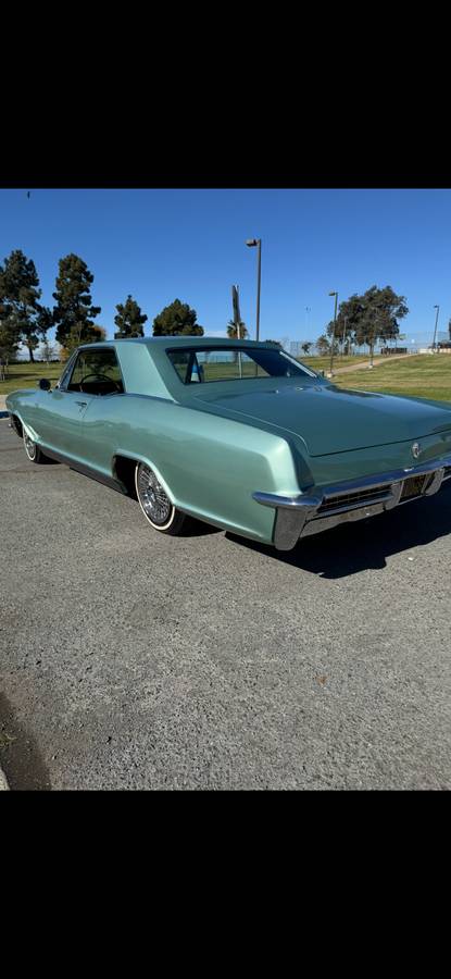 Buick-riviera-1965-green-1