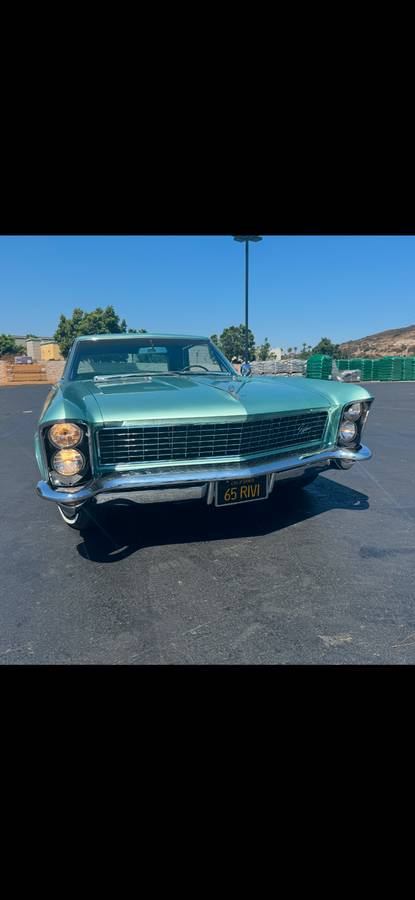 Buick-riviera-1965-green-3