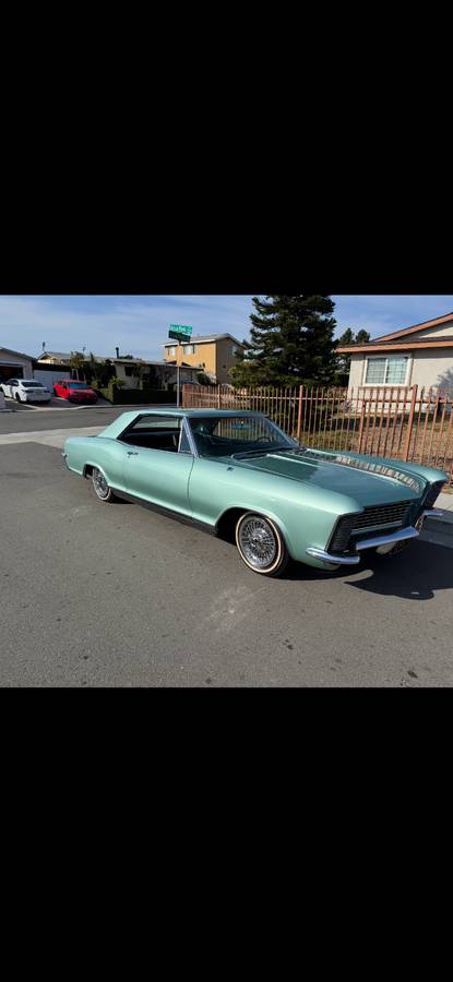 Buick-riviera-1965-green-5