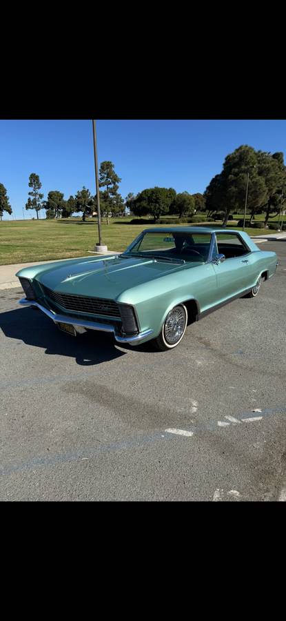 Buick-riviera-1965-green