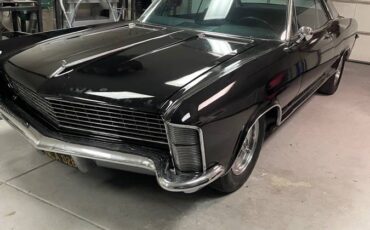 Buick-riviera-1965-white-11