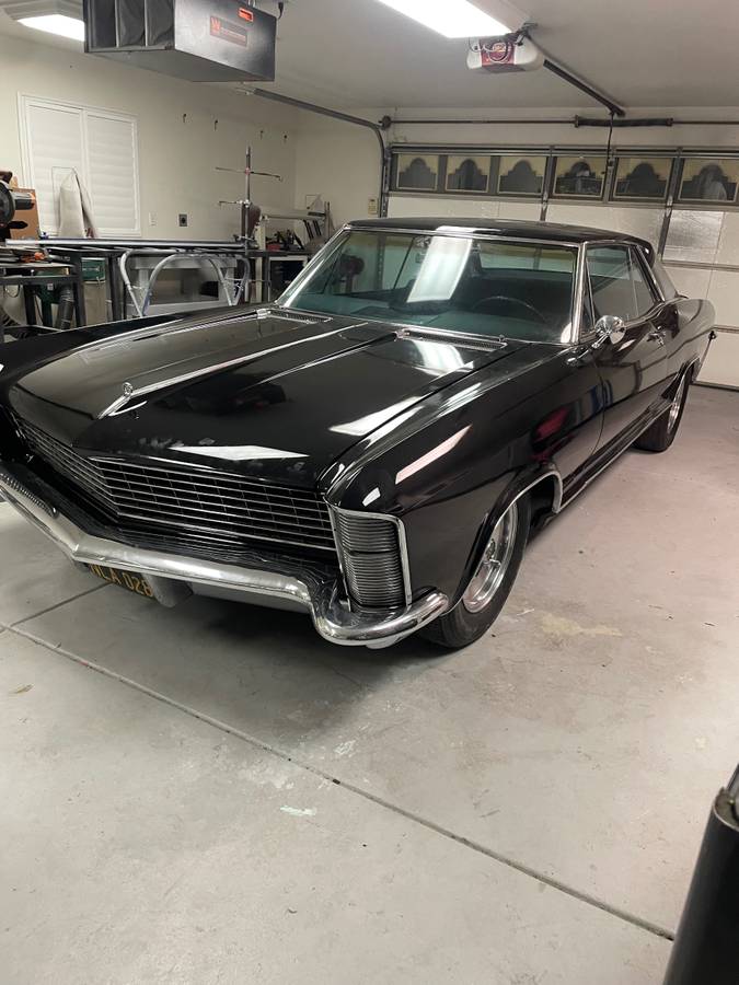 Buick-riviera-1965-white-11
