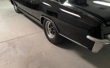 Buick-riviera-1965-white-12